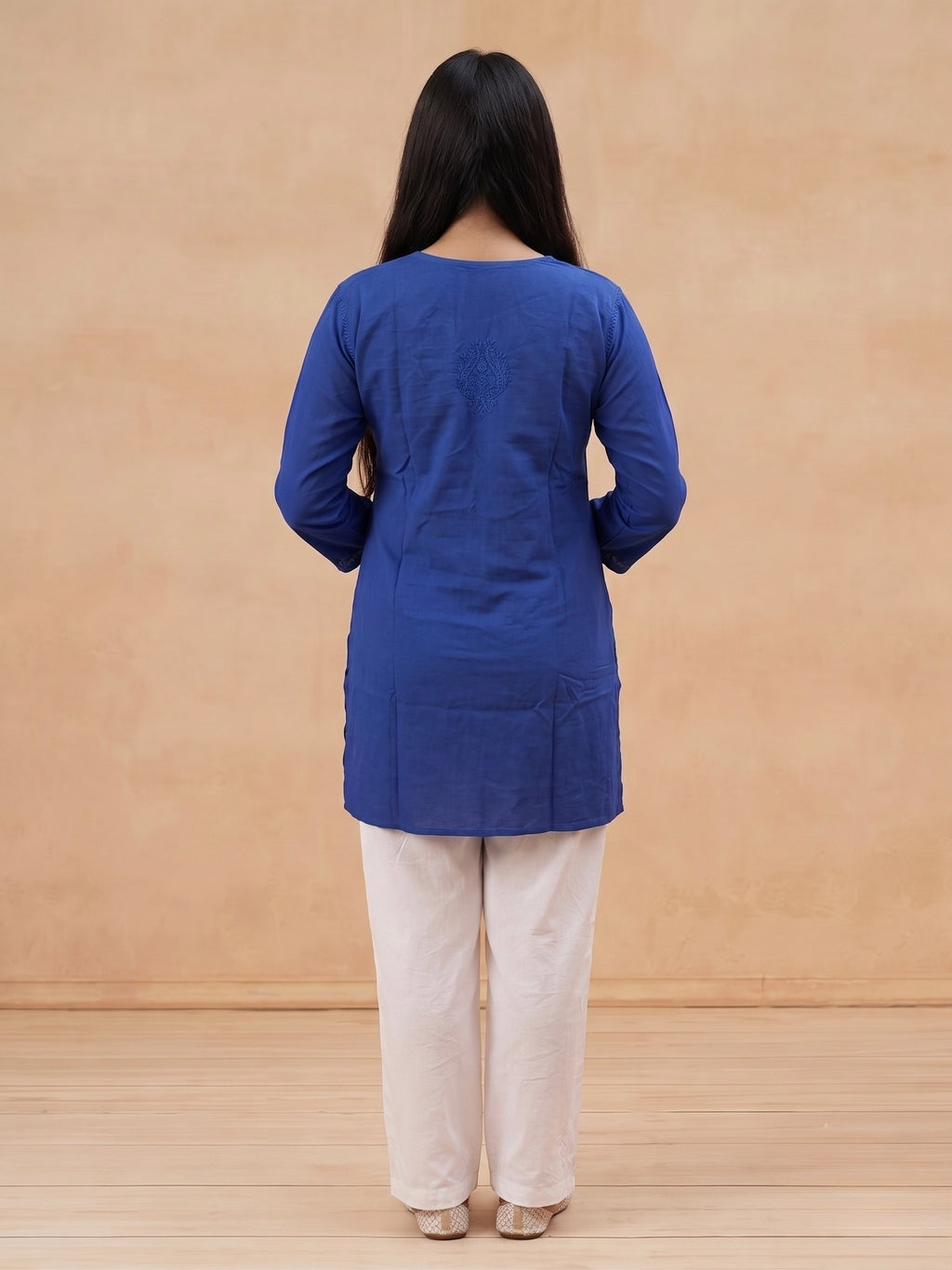 Rayon Chikankari Solid Women's Short Kurta - Blue