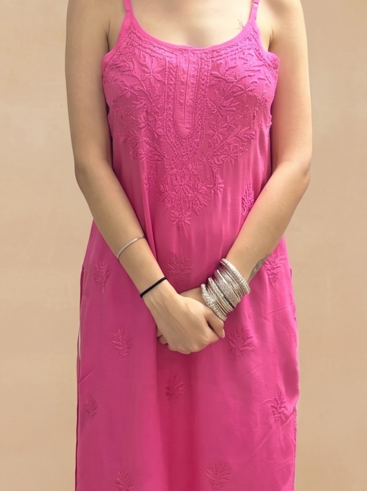 Rayon Chikankari Solid Women's Kurti - Pink